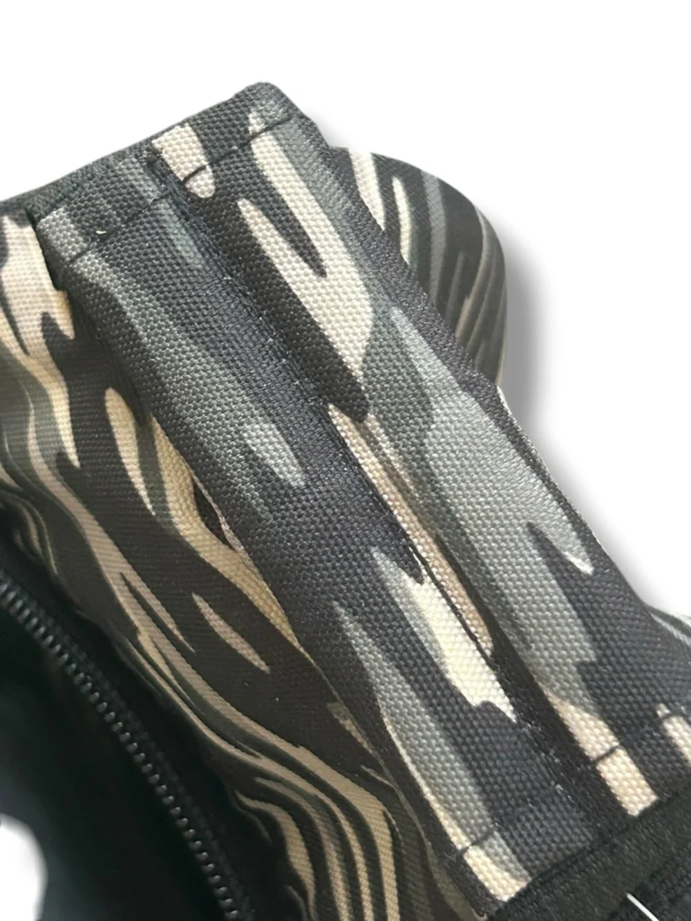 Nike Camo Insulated Bag with Top Handle